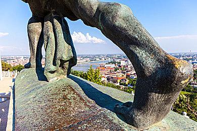 《GTA6》何时发售？很多人觉得是2024年甚至是2026年